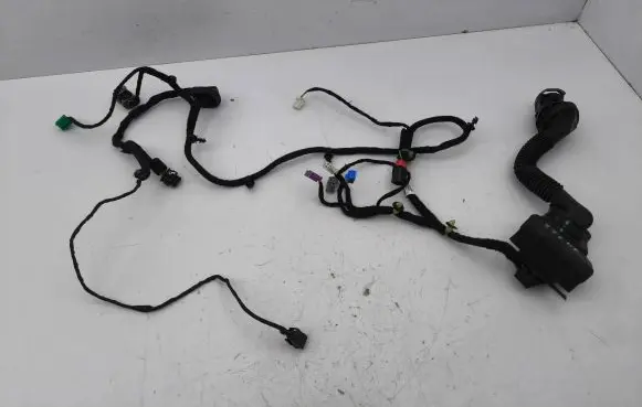 Jeep Cherokee Front door wiring loom 68235101AB