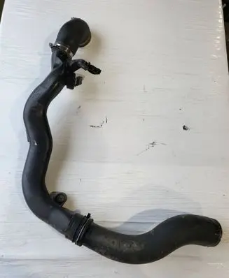 Intercooler hose/pipe