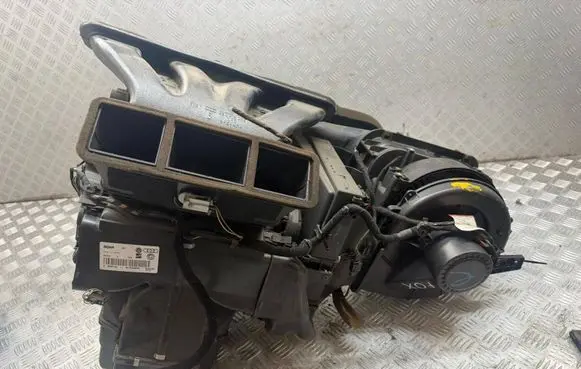 Audi A2 Interior heater climate box assembly 8Z1820003H