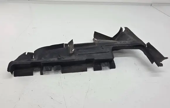 Audi A5 8T 8F Intercooler air guide/duct channel 8T0121284