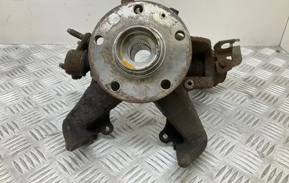 Skoda Yeti (5L) Front wheel hub 1K8258 WHT003856