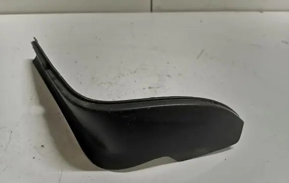 Volkswagen Touran I Rear/tail light trim molding 