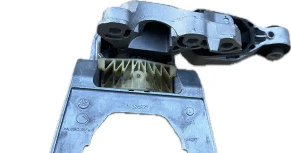 Mercedes-Benz B W247 Engine mount vacuum valve 2472402000
