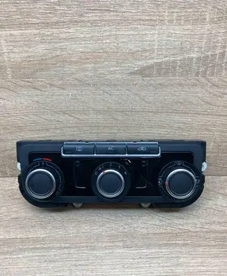 Volkswagen Golf VI Climate control unit 7N0907426K 5HB00975150