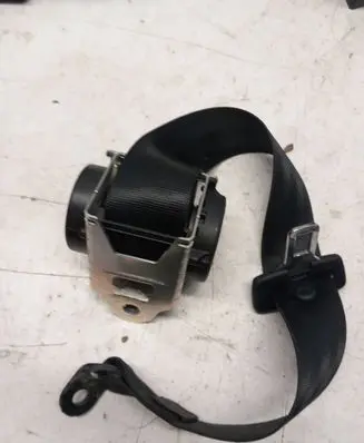 Volkswagen Phaeton Rear seatbelt 81121 9253