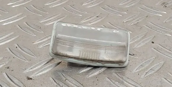 Toyota Corolla Verso AR10 Number plate light