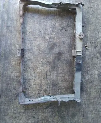 Toyota Avensis T270 Radiator support slam panel