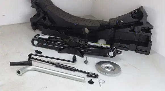 Volkswagen Atlas Cross Sport Tool set 3CM012115 3QF011031A 4D0012219A
