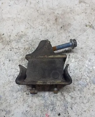 Mercedes-Benz Sprinter W901 W902 W903 W904 Engine mount bracket