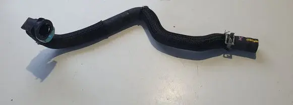 Toyota Yaris Engine coolant pipe/hose