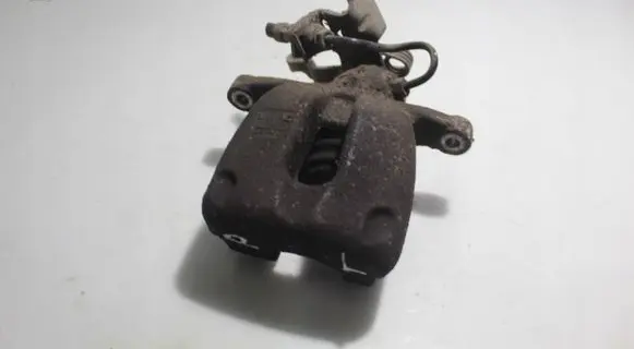 Volkswagen Jetta V Rear brake caliper