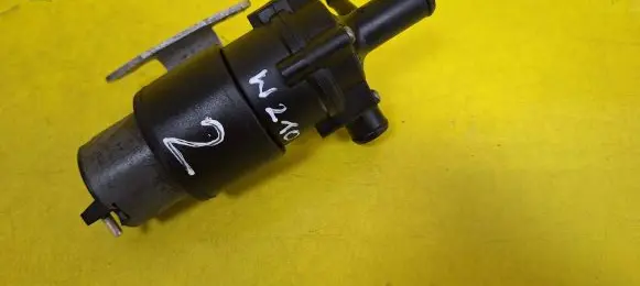Mercedes-Benz E AMG W210 Electric auxiliary coolant/water pump 2108300114