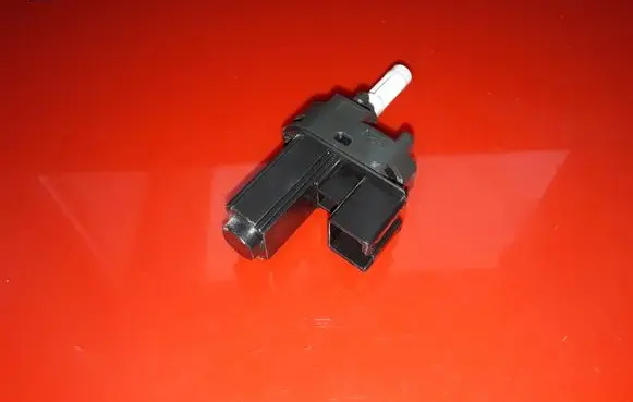 Clutch pedal sensor