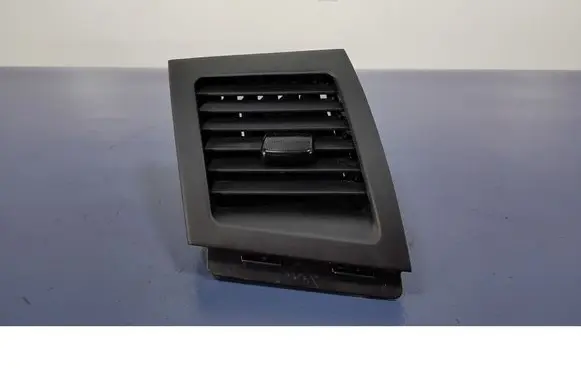 Mitsubishi Lancer VIII Dashboard side air vent grill/cover trim SPC02222