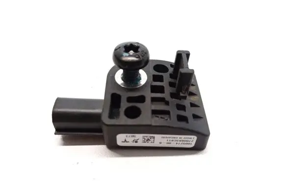 Tesla Model S Airbag deployment crash/impact sensor 1005274-00-B