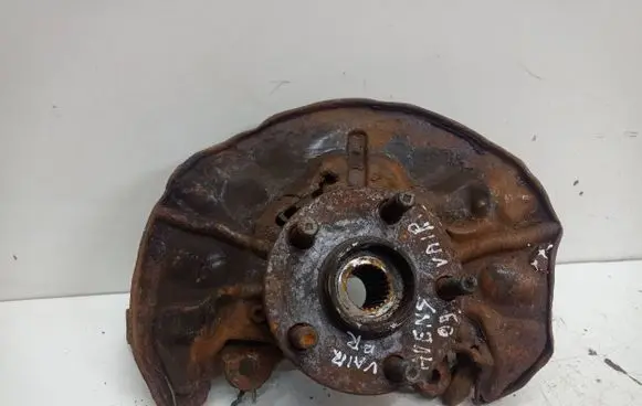 Toyota Avensis T270 Front wheel hub