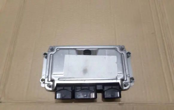 Peugeot 307 Engine control unit/module ECU 0261206943