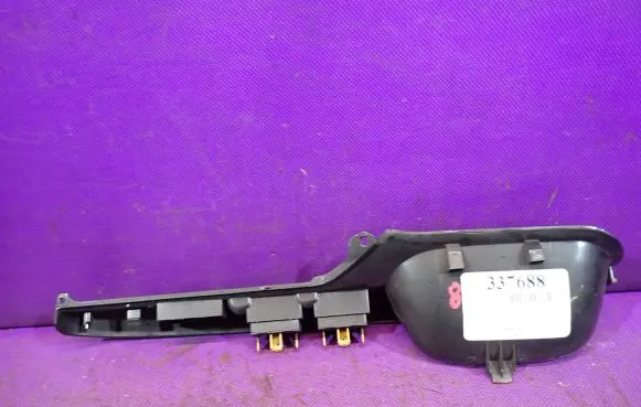 Seat Ibiza II (6k) Quarter vent window switch 6H0959855A
