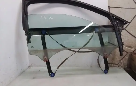 Audi A3 S3 8P Front door electric window regulator 
