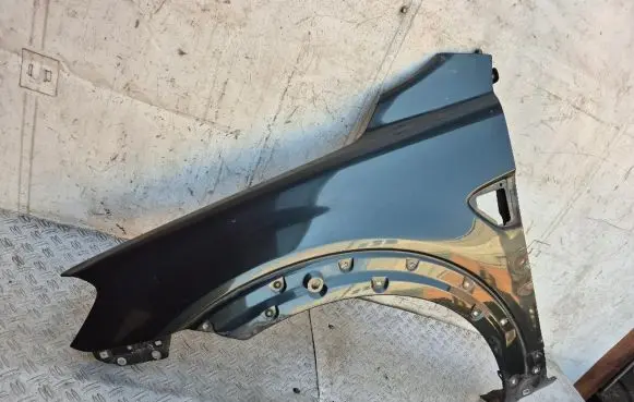 Chevrolet Captiva Fender
