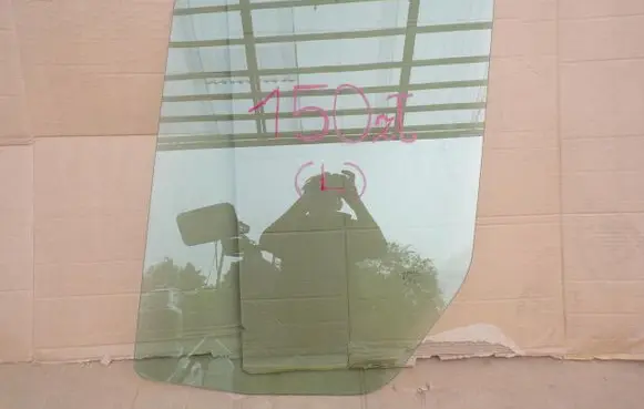 Volkswagen Crafter Front door window/glass (coupe) 43R-001025