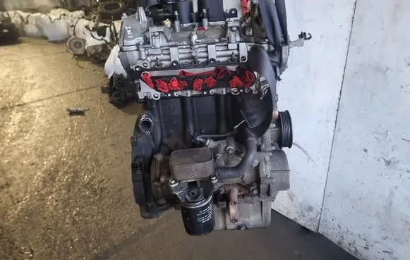 Mitsubishi Colt Engine