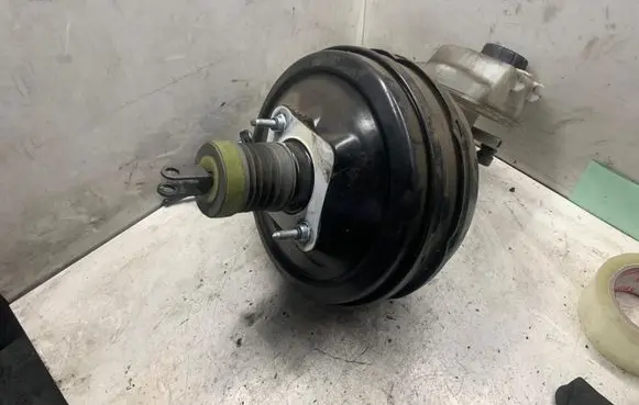 Opel Vectra C Brake booster 13126711