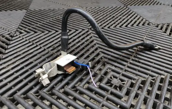 Audi Q7 4M Negative earth cable (battery) 8S0915181
