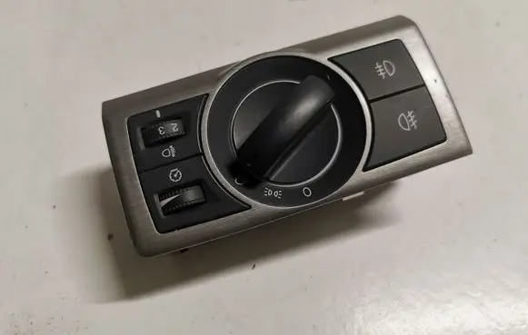 Opel Antara Light switch