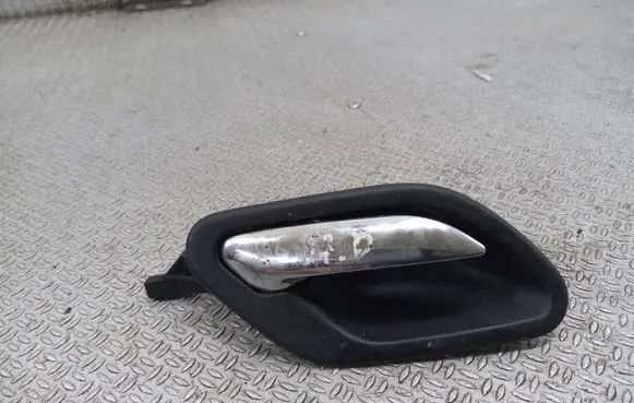 BMW 5 E39 Front door interior handle 8226050