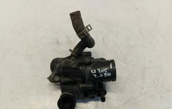 Mercedes-Benz C W205 Thermostat housing 