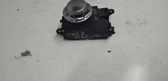 BMW 5 E60 E61 Head unit multimedia control 6944884