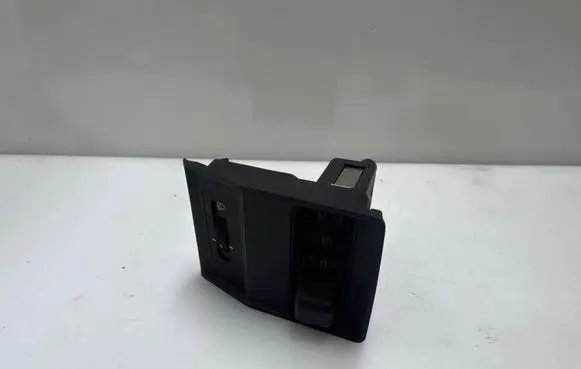 BMW 5 E34 Fog light switch 8110498
