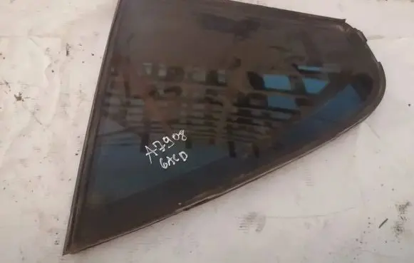 Peugeot 607 Rear vent window glass 