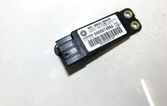 Chrysler Voyager Airbag deployment crash/impact sensor 04686748ag 5wy71910