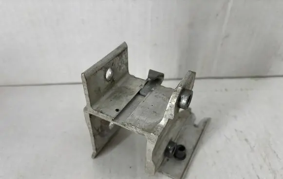 BMW 4 F32 F33 Radiator support slam panel bracket 7245795