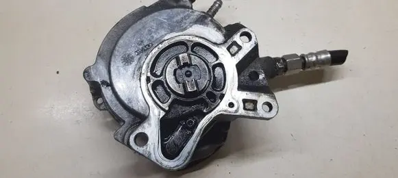 Volkswagen Multivan T5 Vacuum pump 070145209J