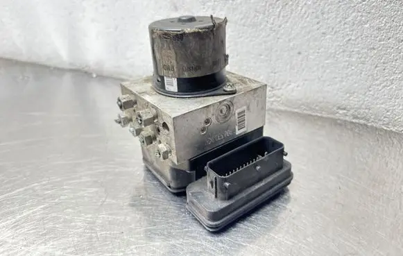 Opel Insignia A ABS Pump 13328651 16817011 54085326E