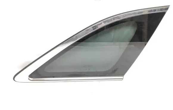 KIA Sorento Rear side window 43R000399 E000008 DOT748AS3M35