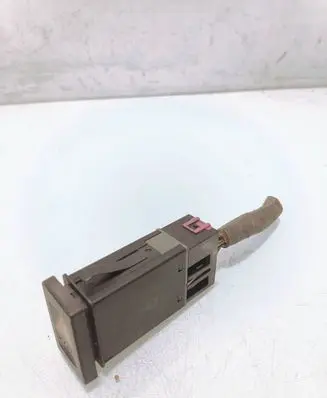 Volkswagen PASSAT B5 Hazard light switch 3B0953235B PA66GF30