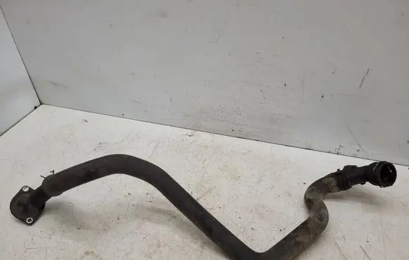 Audi TT Mk1 Engine coolant pipe/hose 06A1211210