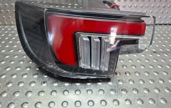 Opel Mokka B Rear/tail lights S27624701 9833721880
