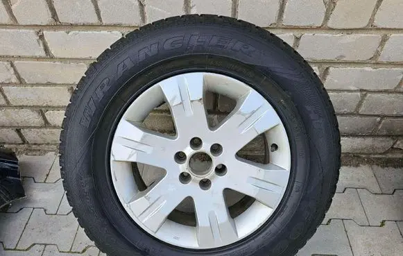 Nissan Pathfinder R51 R17 alloy rim 17X7JJ ET30