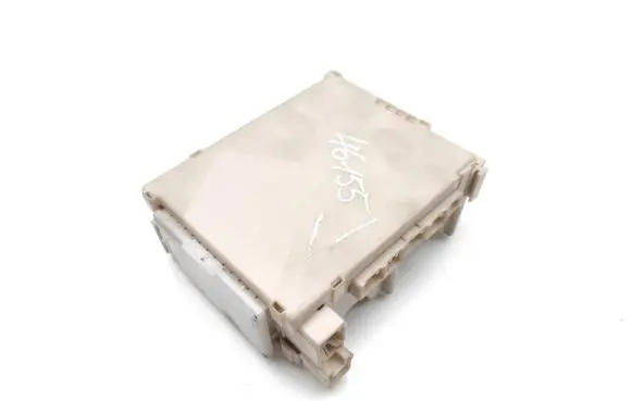 Citroen C1 Fuse module 827300H030 8A121463
