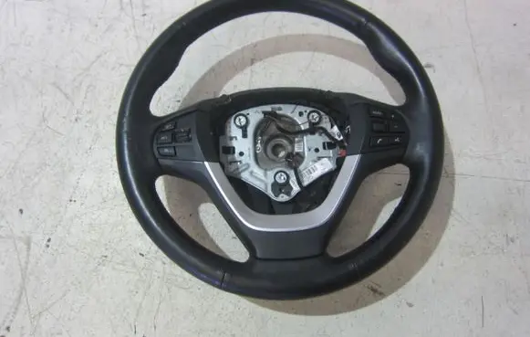 BMW X3 F25 Steering wheel 6879925