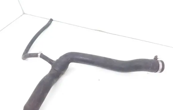Audi A6 S6 C4 4A Engine coolant pipe/hose 4A0121101