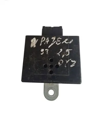Mitsubishi Pajero Horn buzzer relay MB627899