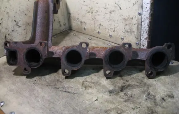Mercedes-Benz Vito Viano W638 Exhaust manifold A6111420101 22CDI90KW