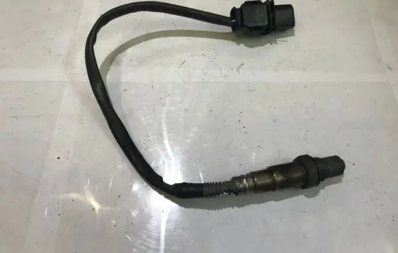 BMW 5 E60 E61 Lambda probe sensor 0281004019 7791592-01