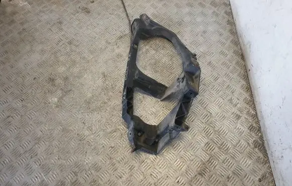 Mitsubishi Colt Headlight/headlamp mounting bracket MN105059